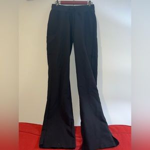 Mandala Scrubs- “9 Pocket Cargo Pants” in Black, size Small/Tall